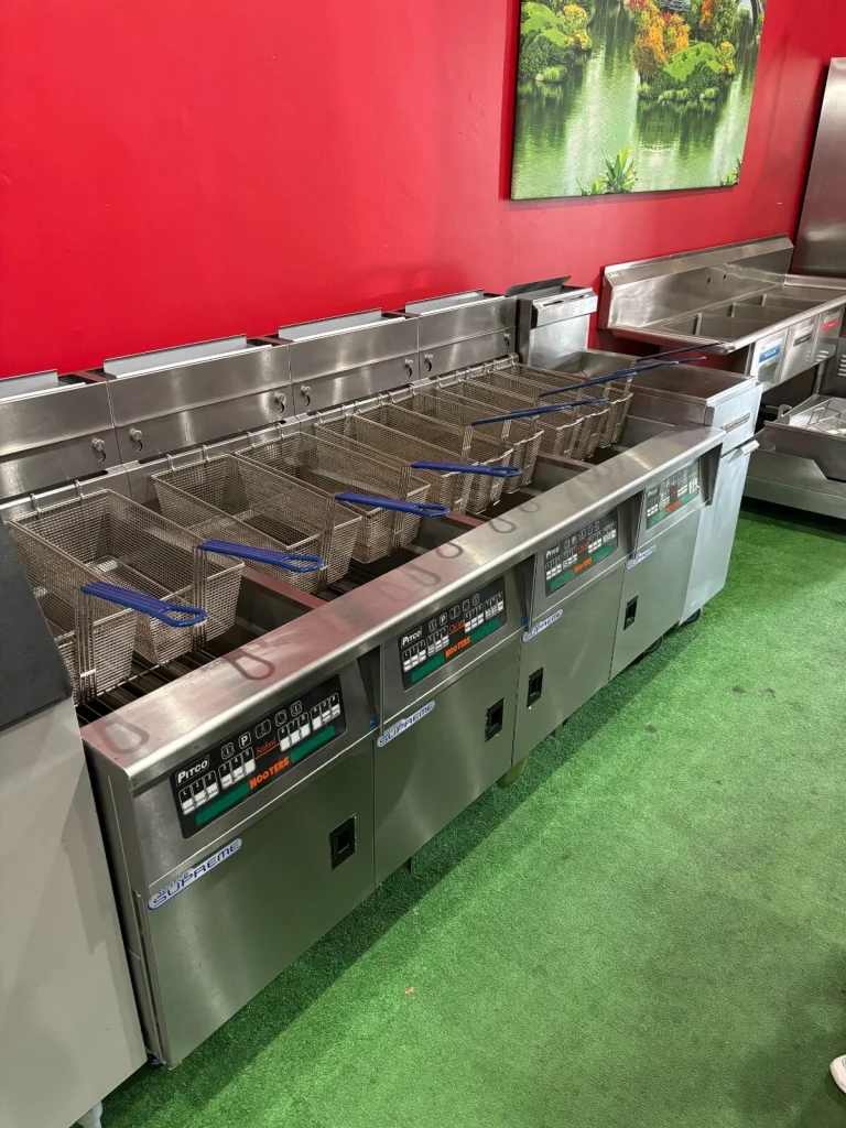 Pitco SSH75-4FD High-Efficiency Gas Fryer with Integrated Filtration System